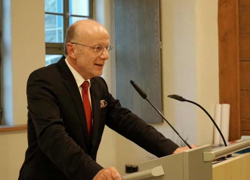 tl_files/dualingo_neu/News 2014 2015/Delf Zeugnisuebergabe (4).jpg